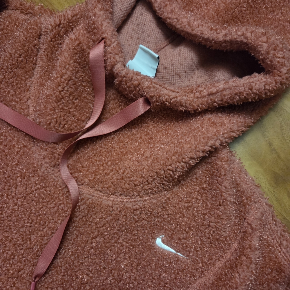 Nike Women's Pink Fleece Hoodie - Picture 3 of 4